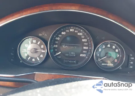 2008 Mercedes-Benz Cls 63 Amg z USA, uszkodzony, nr VIN WDDDJ77XX8A124573